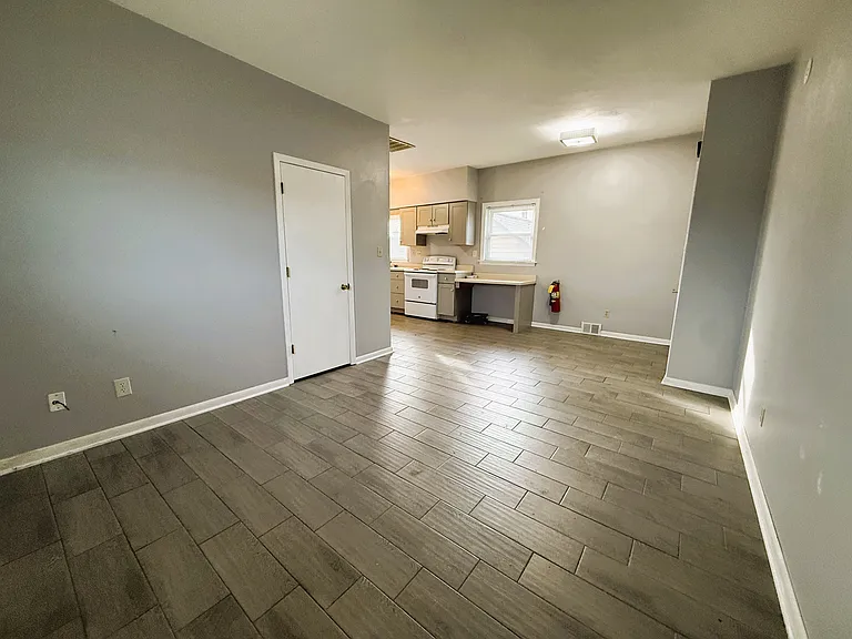 2422 Ligonier St #2A — Photo 4