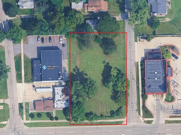 27025 W Eight Mile Rd, Southfield, MI 48033