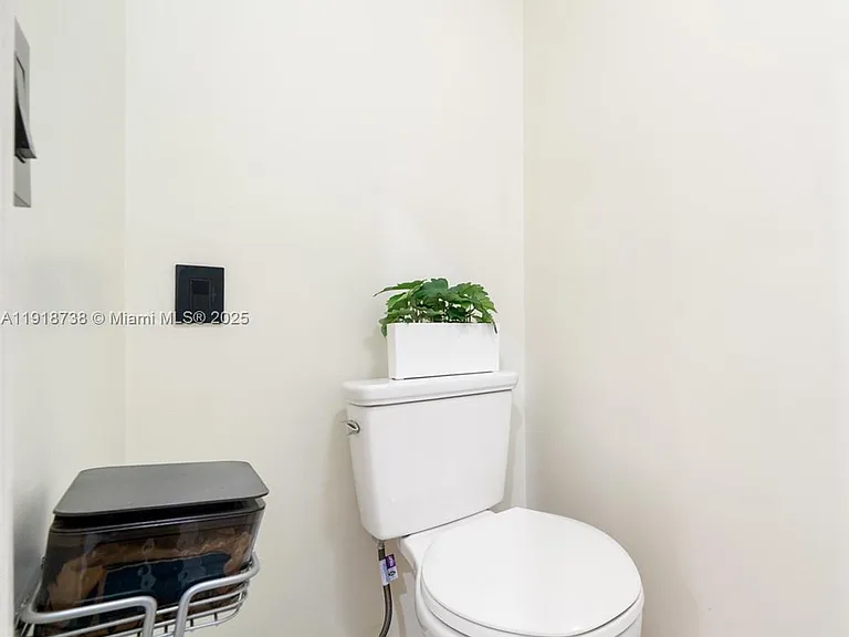 5424 SW 154th Pl — Photo 28