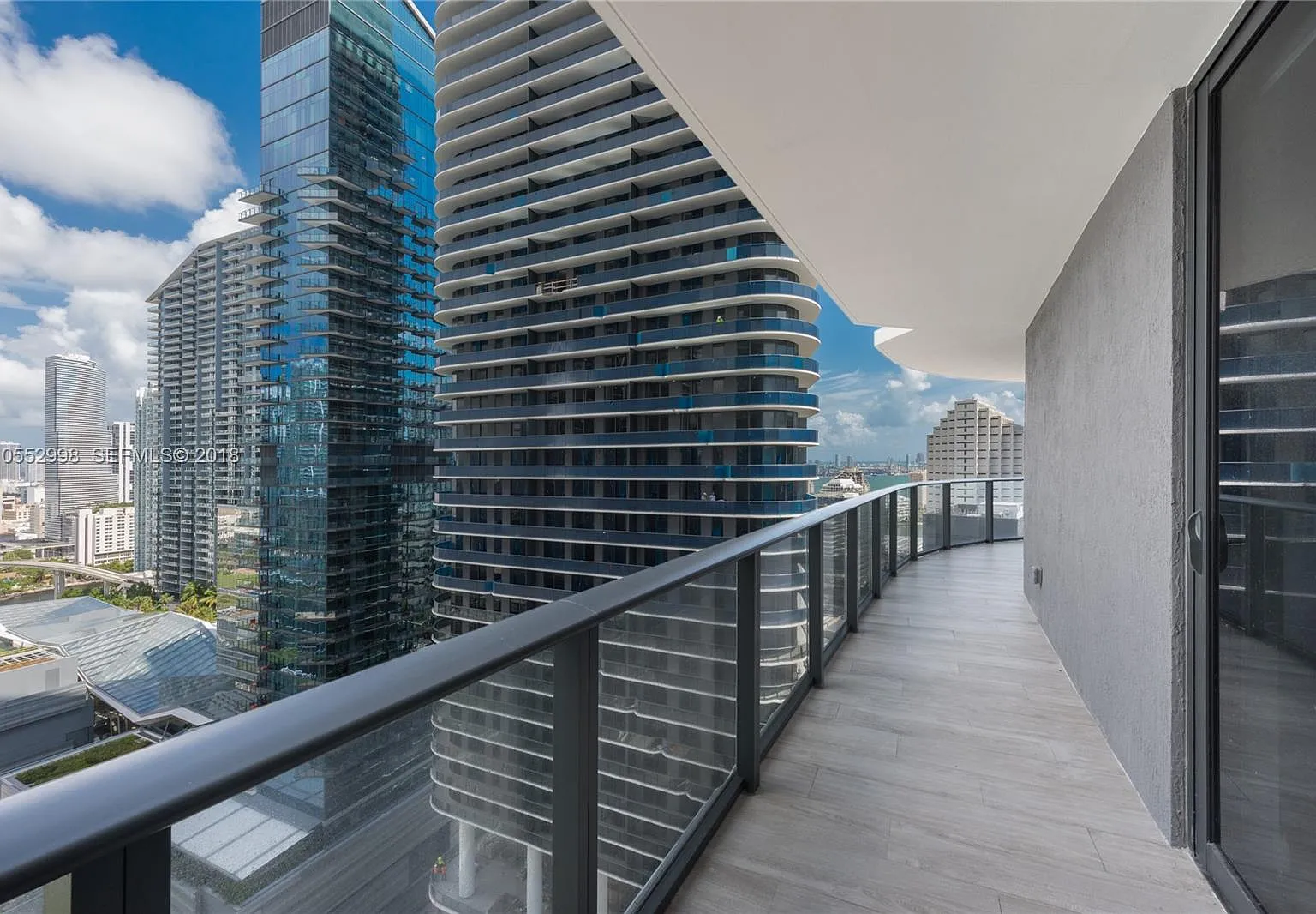 2 bed, 1042 sqft, $5,150 — Photo 1
