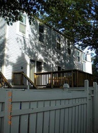 Back of Twnhouse