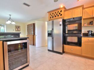 932 Sunset Rd, Boynton Beach, FL 33435