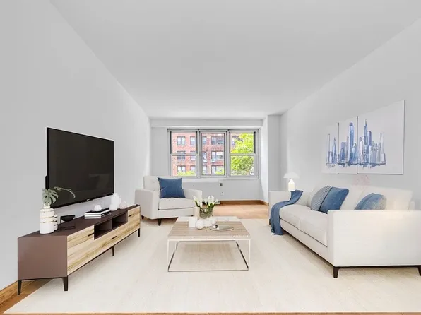 305 E 24th St APT 4X, New York, NY 10010
