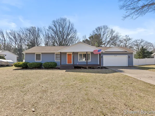 1749 Brandel Dr, Muskegon, MI 49445
