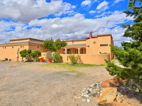 4013 Huron Dr NE, Rio Rancho, NM 87144