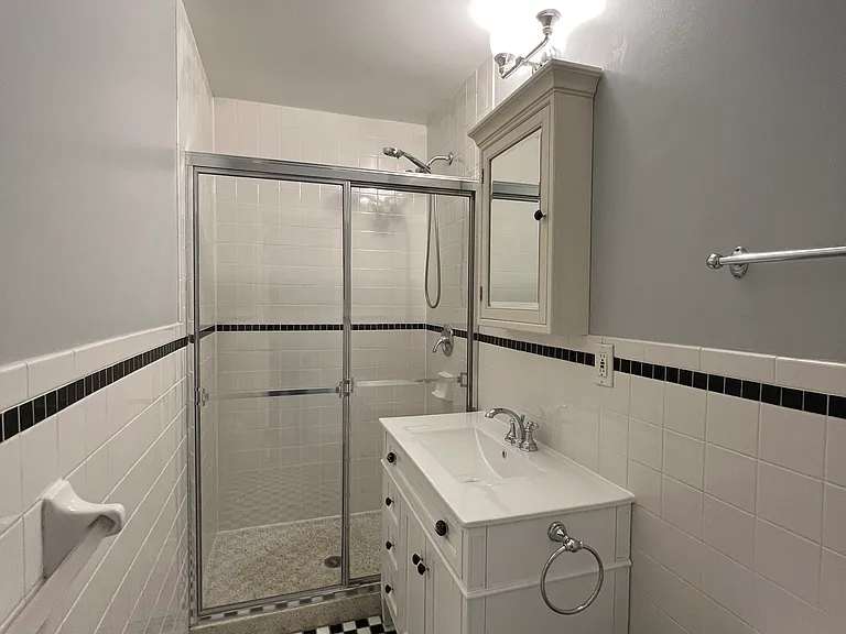 238 Washington Ave #3 — Photo 4