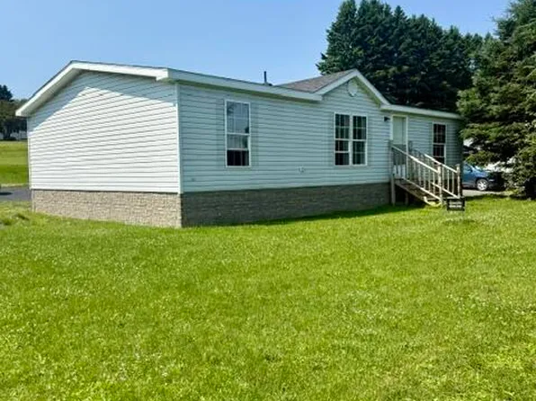 757 Main Street, Madawaska, ME 04756