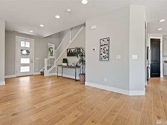 4th image of 14523 37th Ave NE