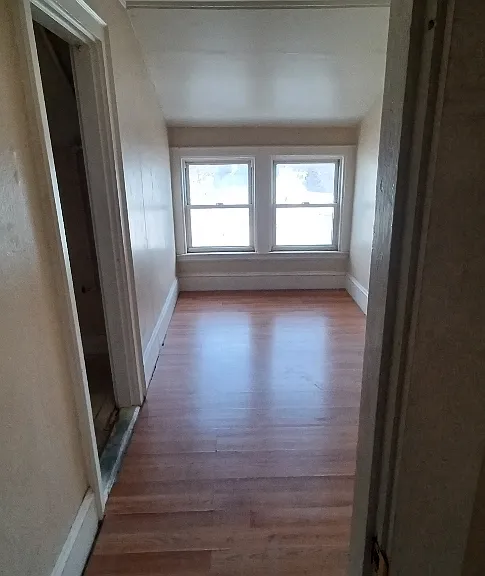 146 Ohio St #4 — Photo 6