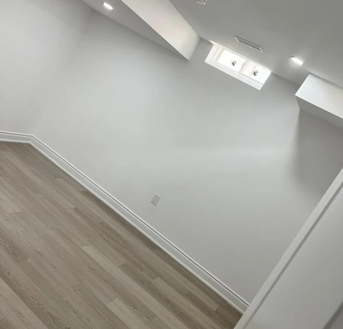 3 bed, $2,150 — Photo 2
