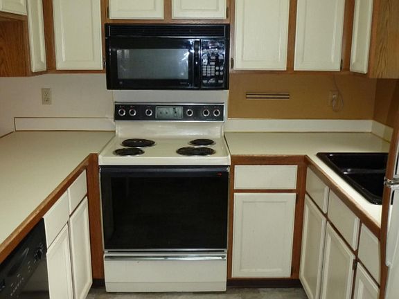 3rd image of 1073 Walnut Grove Dr #26