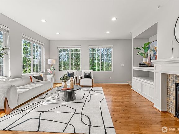 4th image of 18307 38th Drive SE