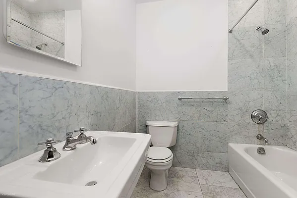 Rented by Corcoran | media 17