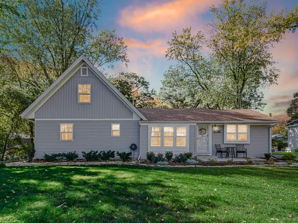 0N048 Leonard St, Winfield, IL 60190