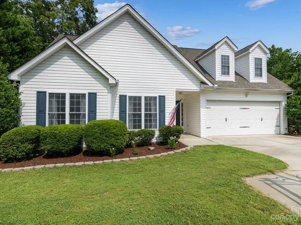 12129 Woodholm Ct, Tega Cay, SC 29708