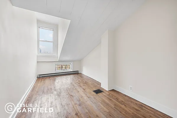 Rented by Leslie J. Garfield | media 17