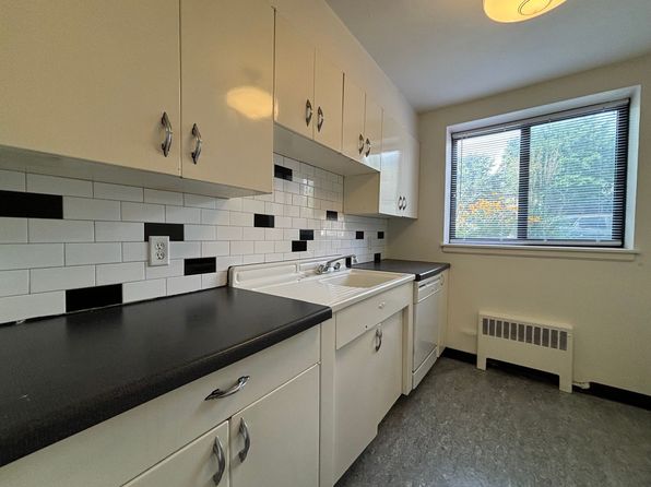 622-632 Snelling Ave S #632-8
