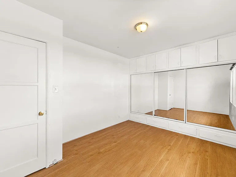 Secondary bedroom *unstaged*