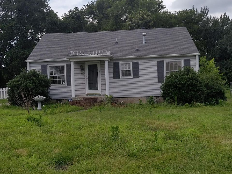 1st image of 437 W Bend Dr