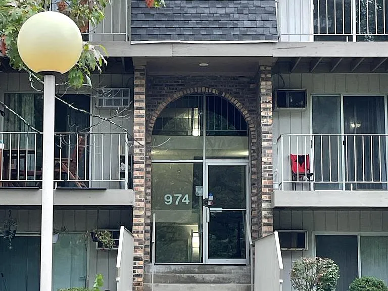 920 Jonathon Ct #206 — Photo 1