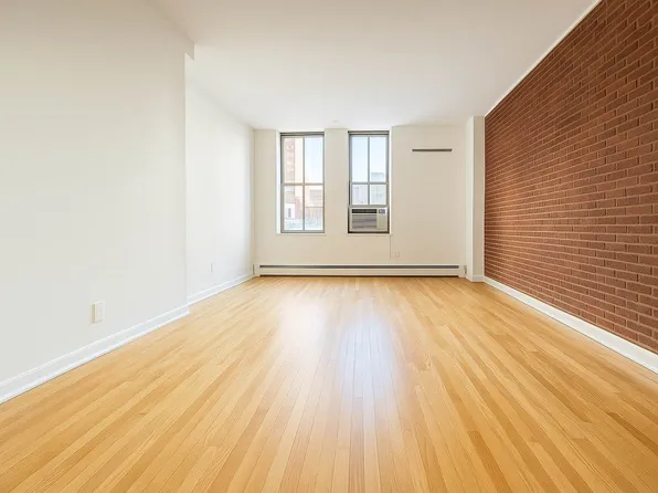 201 East 12th Street image 1 of 14