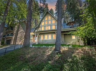 28027 Peninsula Dr N, Lake Arrowhead, CA 92352