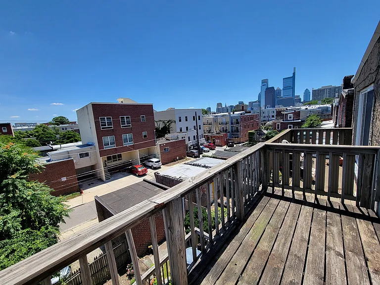 719 Corinthian Ave #3R — Photo 5