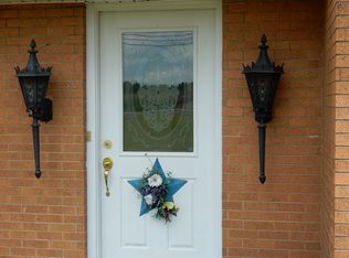 4685 Lamor Rd, Hermitage, PA 16148