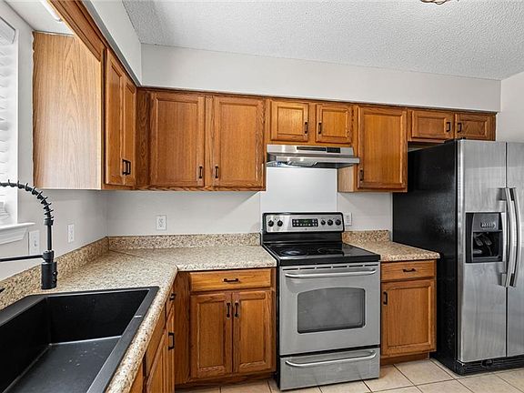 3rd image of 6952 Richard Ln