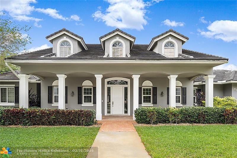 1st image of 6833 NW 66th Way