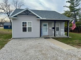 506 W Singleton St, Centralia, MO 65240