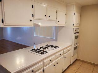 10707 La Reina Ave, Downey, CA 90241