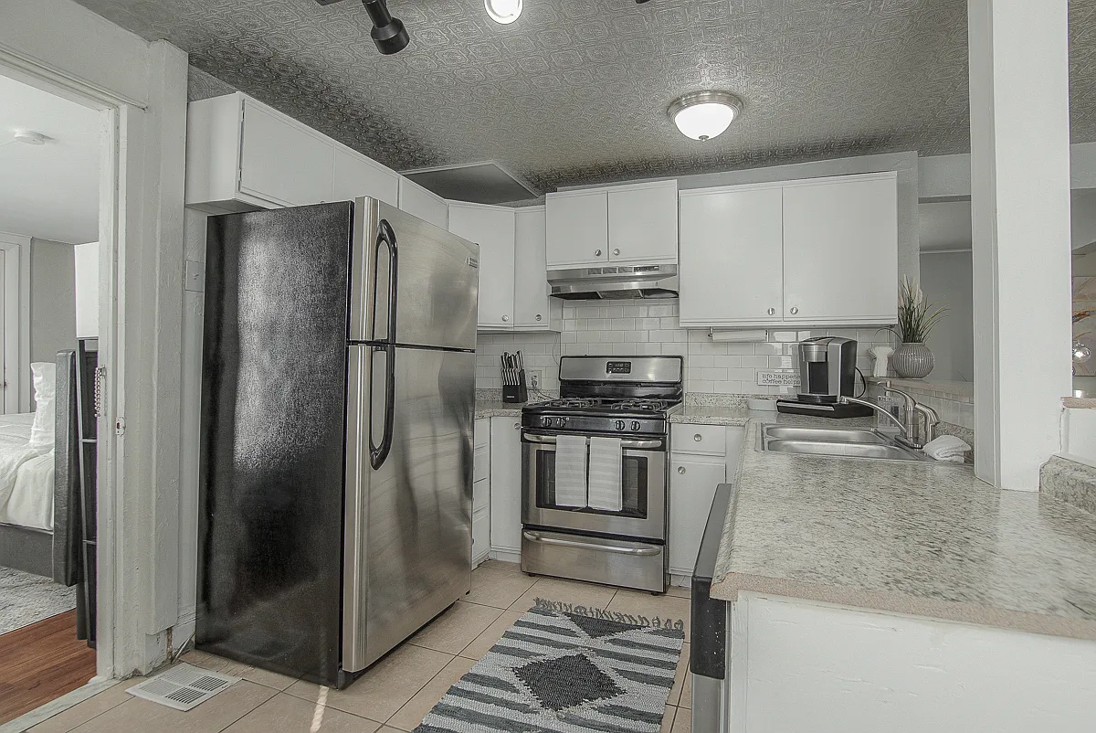 4416 Terrace St - 1 — Photo 3