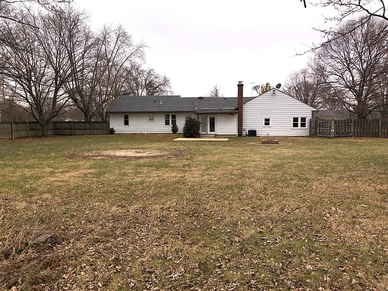 416 W Wenger Rd — Photo 30