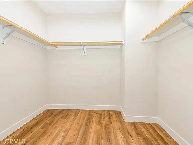 17158 Chatsworth St #4 — Photo 5