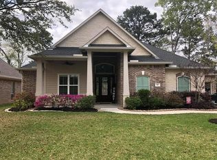 106 Lakeside Dr, Montgomery, TX 77356