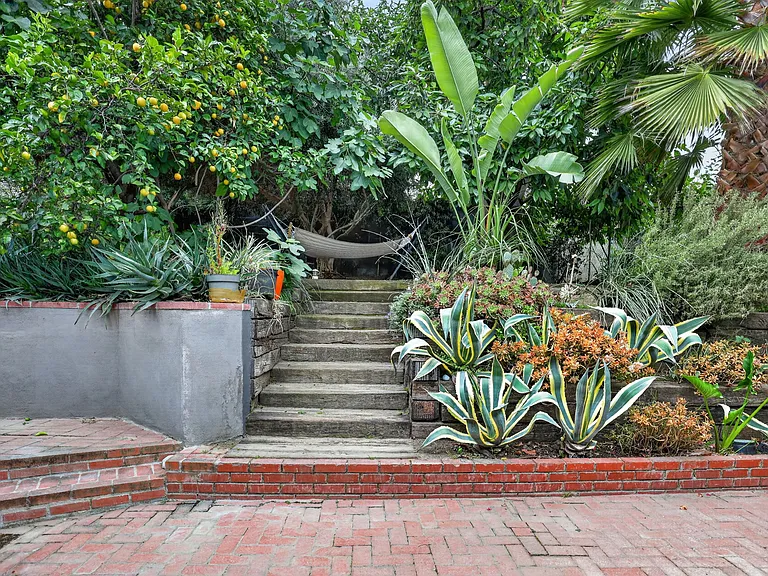 408 Kendall Ave — Photo 29