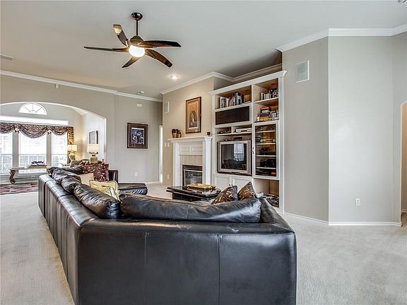4th image of 3848 Belton Dr