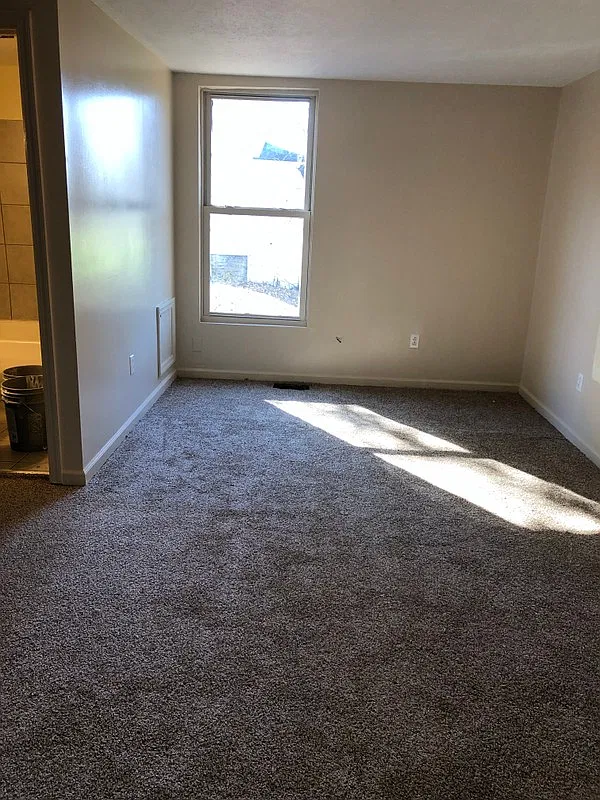1 bed, 1.0 bath, 700 sqft, $695 — Photo 3
