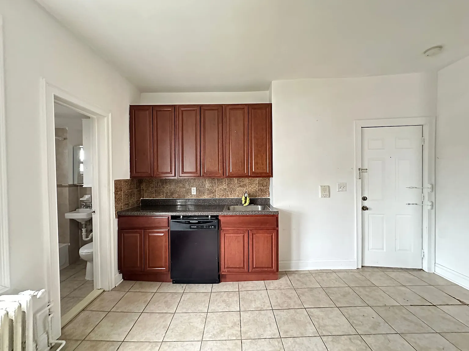 96 Seaview Avenue — Photo 2