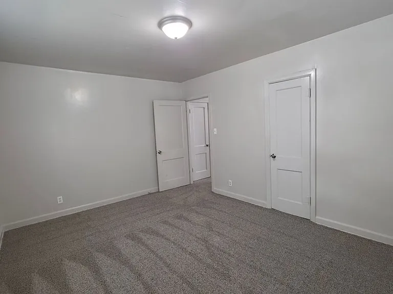 913 S Rusk St — Photo 18