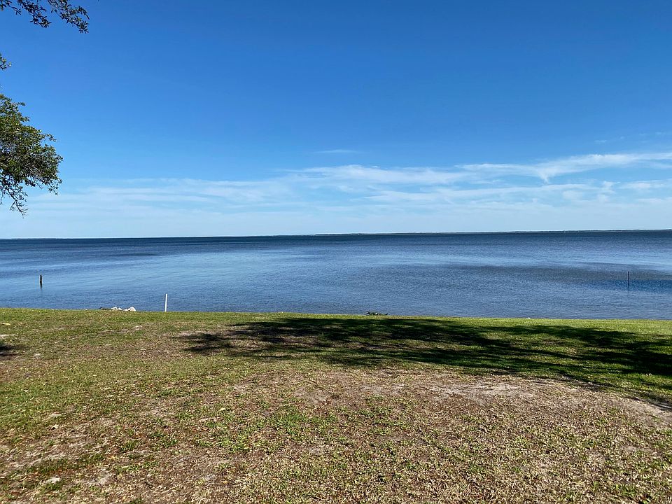 1st image of 204 Bayshore Dr