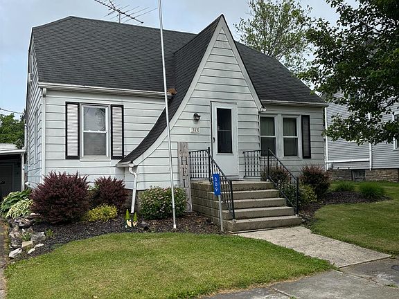 5th image of 309 Washington St