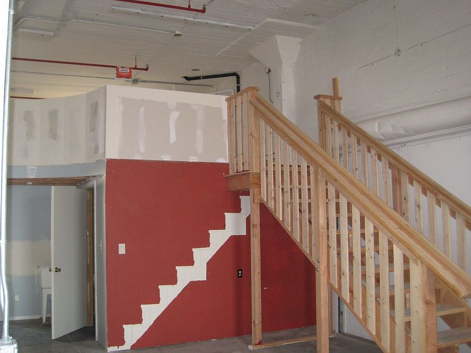 1st image of 991 Jackson St