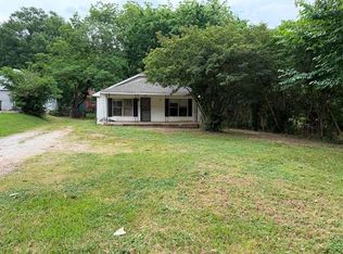 3582 Overton Crossing St, Memphis, TN 38127