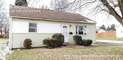 1923 Bollinger Ave N Photo 1