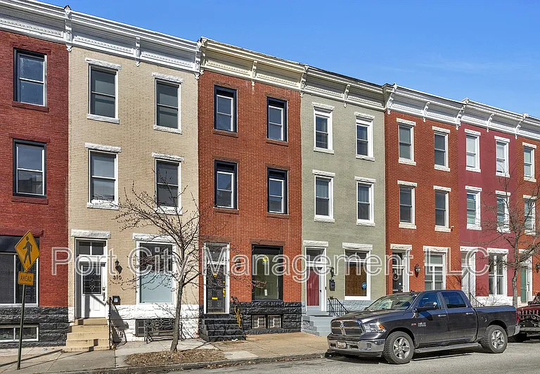 312 E 22nd St — Photo 3