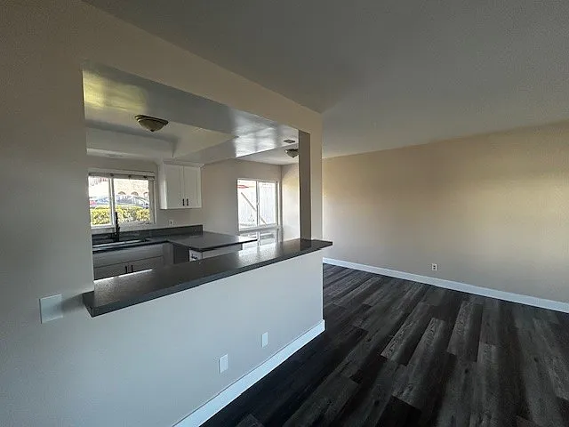 3 bed, $3,195 — Photo 4