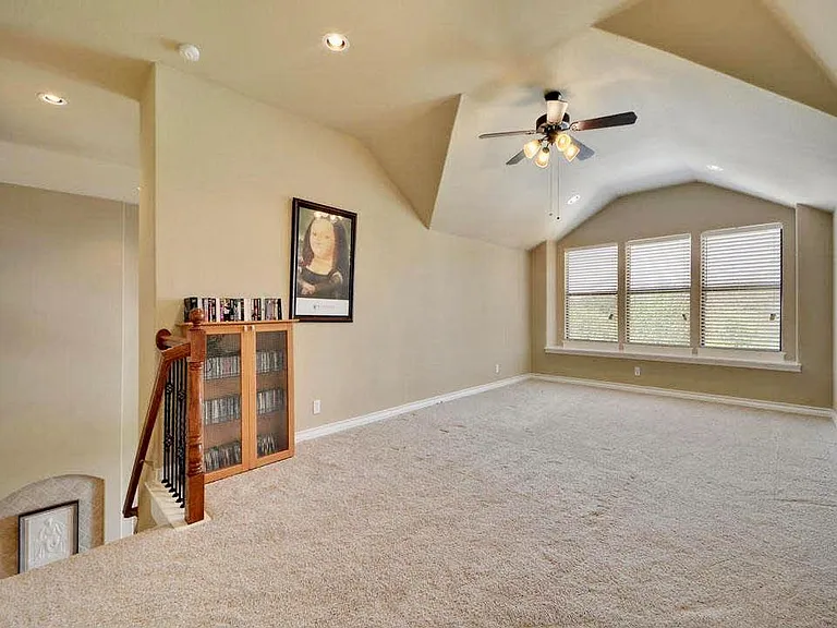 9504 Palmbrook Dr — Photo 8