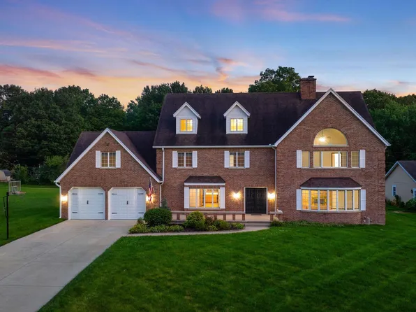 17470 Skyline Dr, South Bend, IN 46614